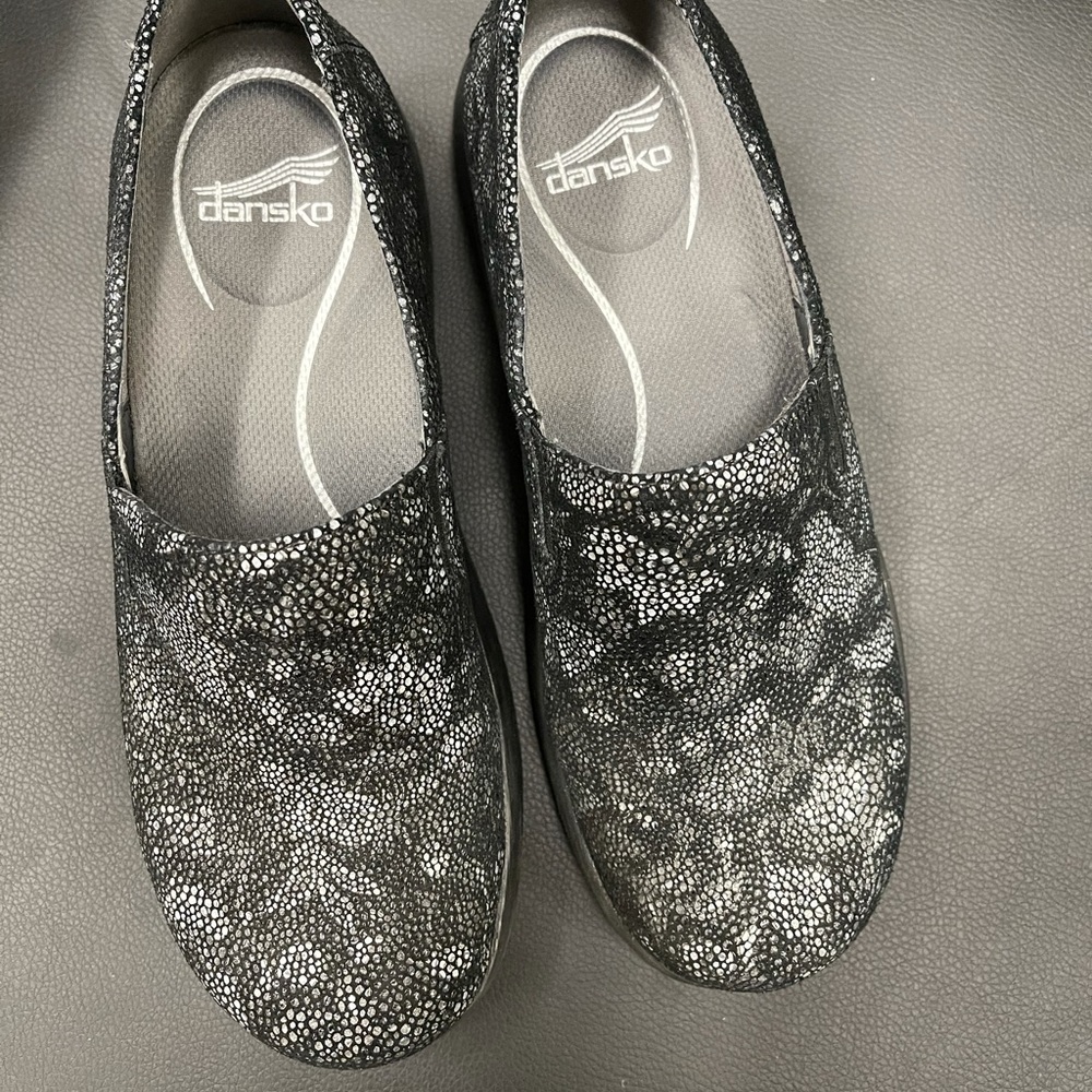 Dansko woman’s Winona clogs